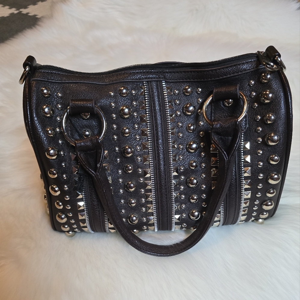 Rustic Couture's Barrel Handbag